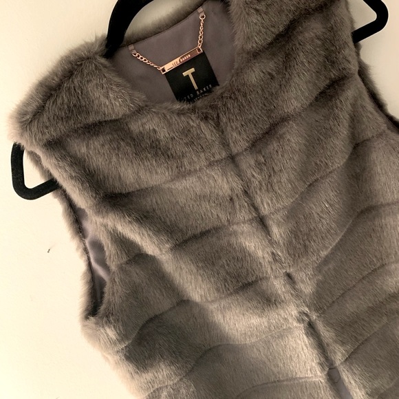 TED BAKER fur Gilet - Picture 2 of 9